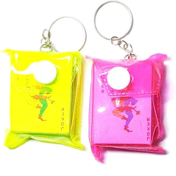 https://d1311wbk6unapo.cloudfront.net/NushopCatalogue/tr:w-600,f-webp,fo-auto/playing..cards .. 2pcs_1678525798749_x0d5sqv66qp98ui.jpg